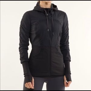 Dance Studio Lululemon jacket. Size 4. Black & Grey reversible